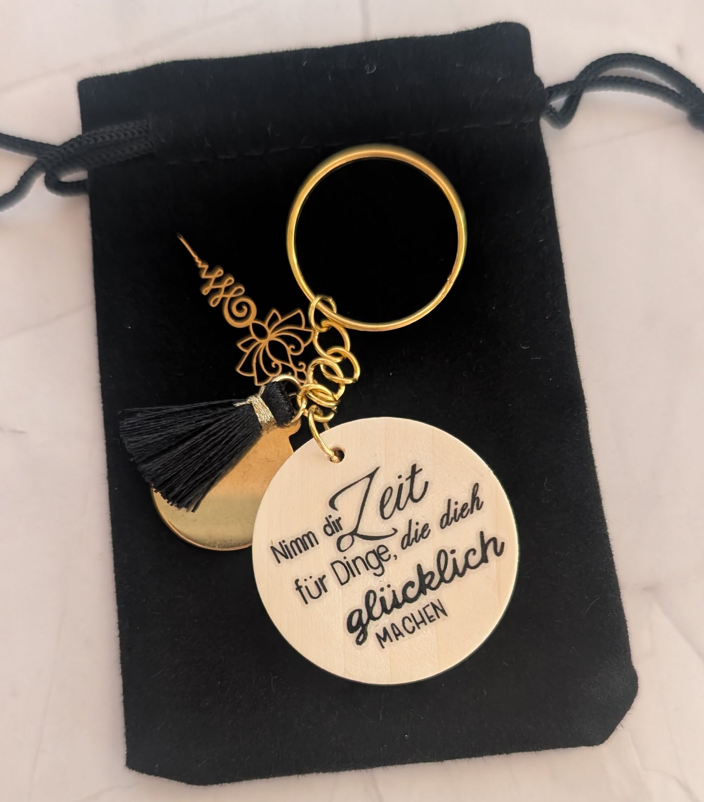 Schlüsselanhänger mit Botschaft & Samtbeutel