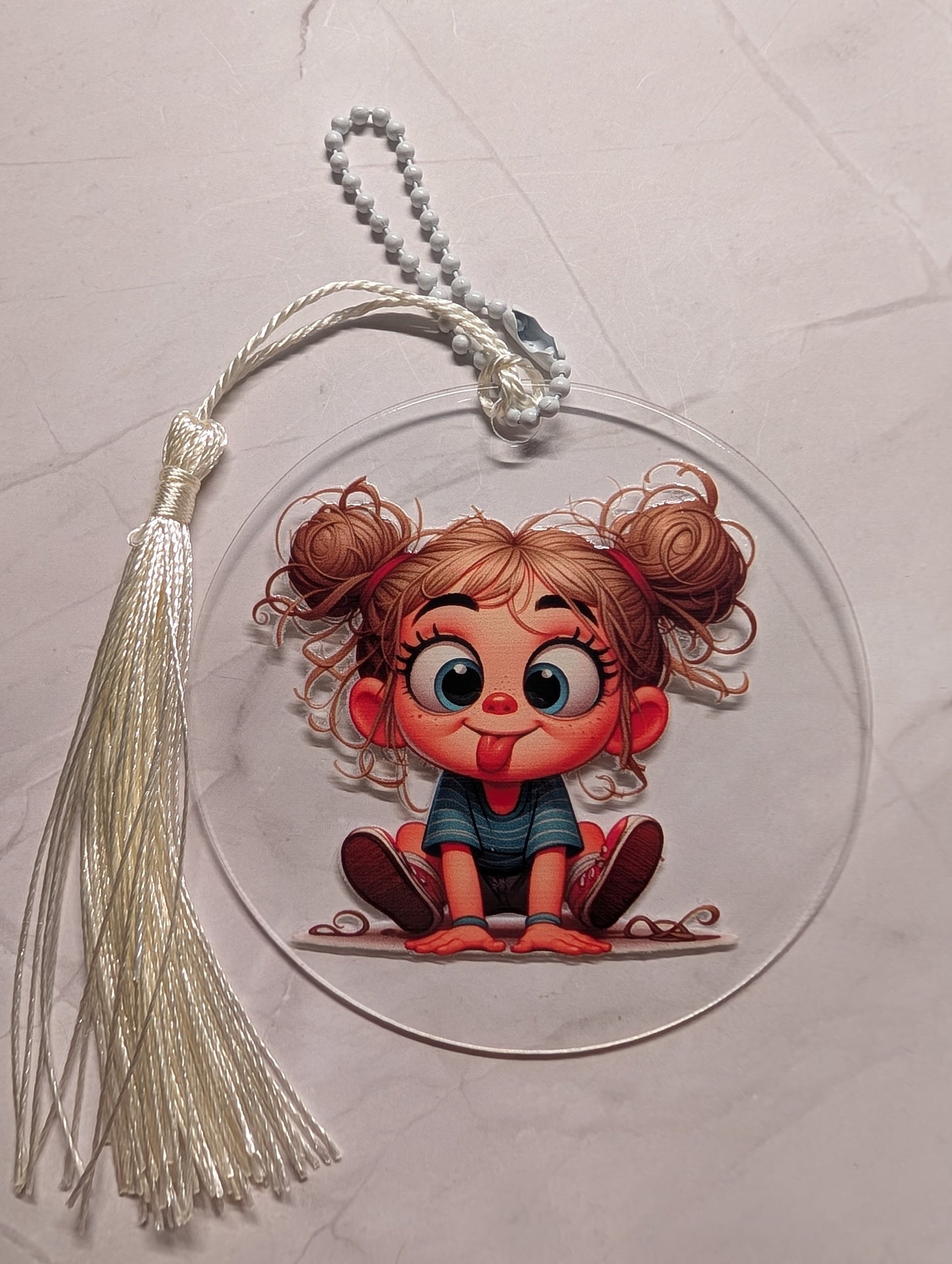 Acryl-Anhänger mit frechen Mädchenmotiven