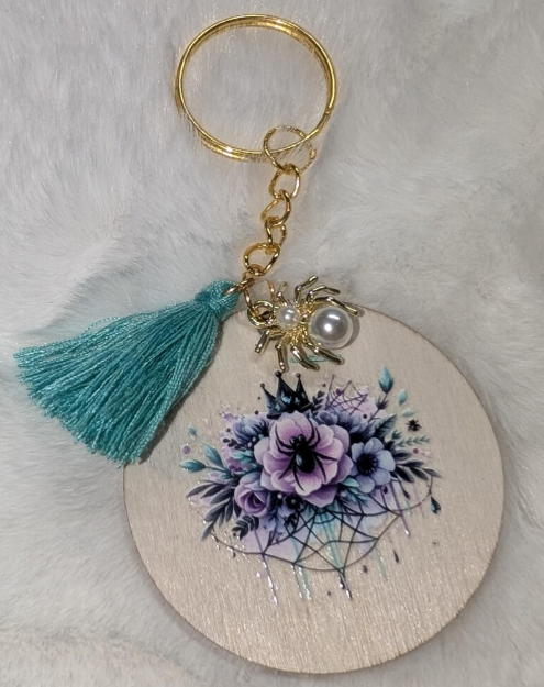 Schlüsselanhänger Spinne – floral & farblich abgestimmt ✨