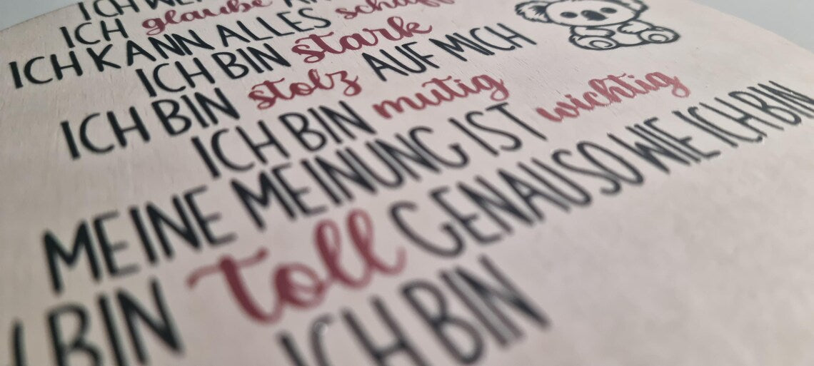 Personalisierte Affirmationsscheibe aus Holz – mit deinem Namen & Wunschmotiv