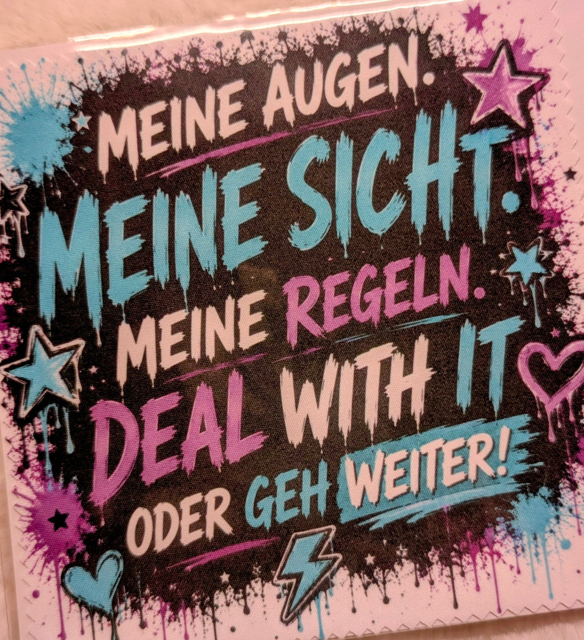 Brillenputztücher mit Sprüchen – klar sehen & lachen!