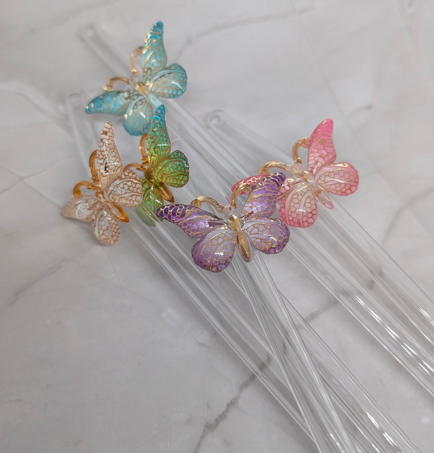 Glastrinkstab mit  Schmetterlings-Motiv